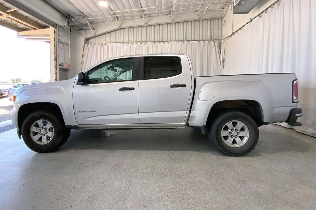 Used 2018 GMC Canyon 2WD Crew Cab w/ Convenience Package image 26