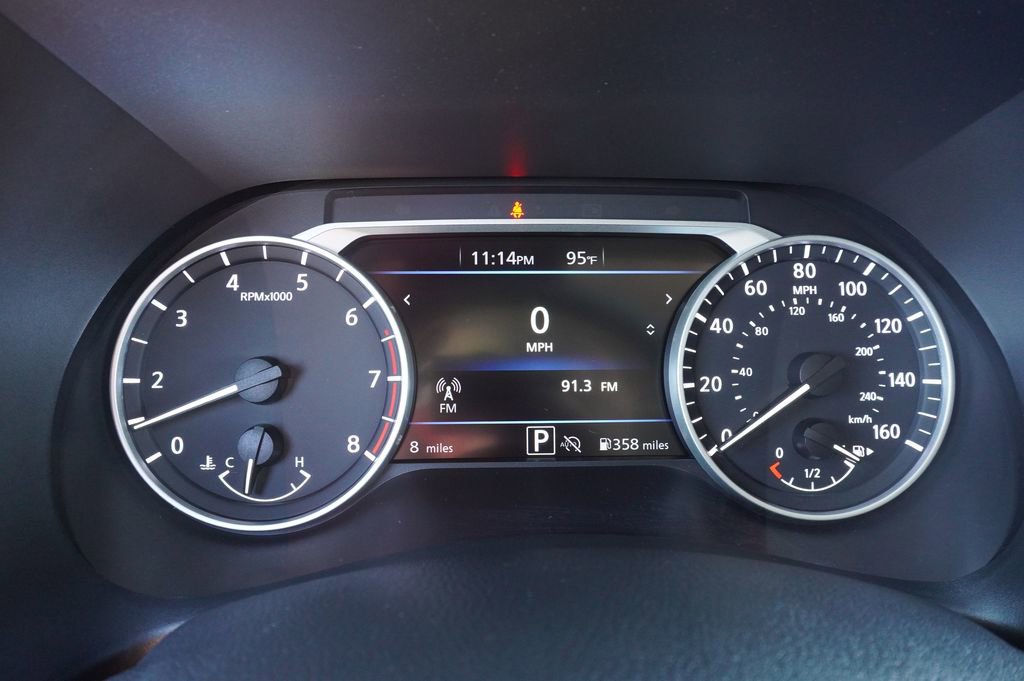 Certified 2025 Nissan Sentra SR w/ Trunk Package image 20