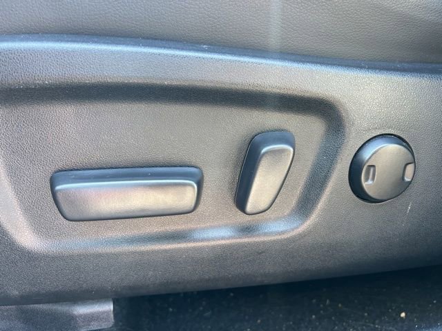 Used 2019 Toyota Highlander Limited image 30