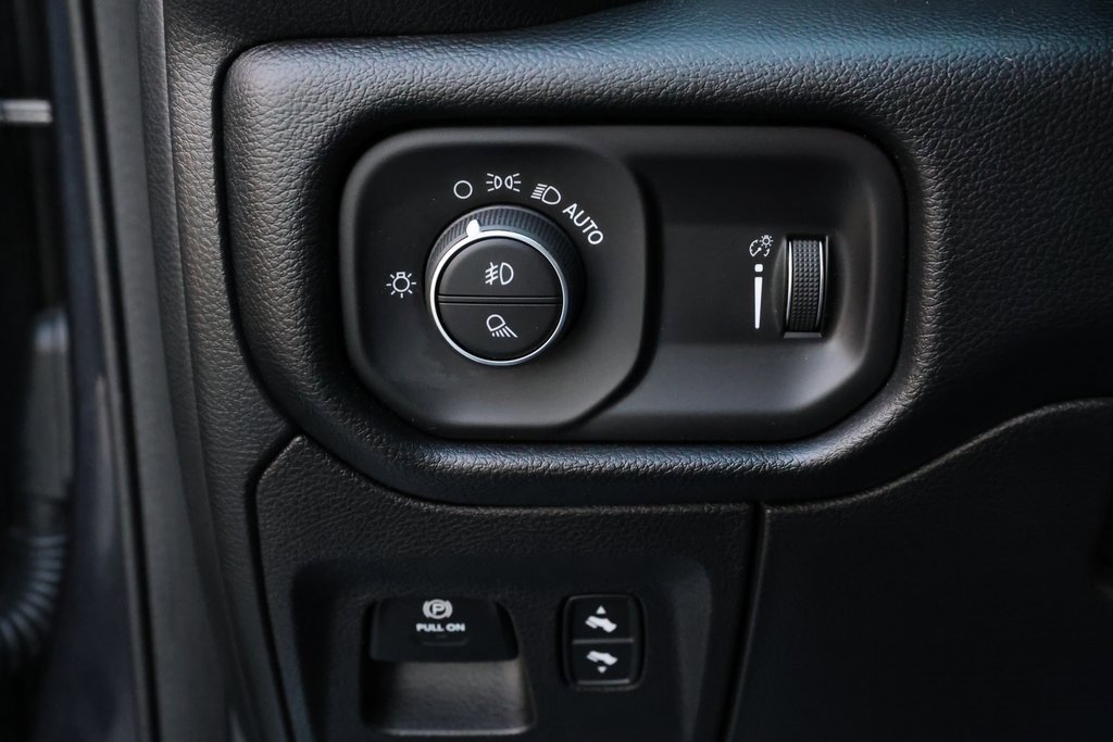 Used 2021 RAM 1500 Big Horn image 23