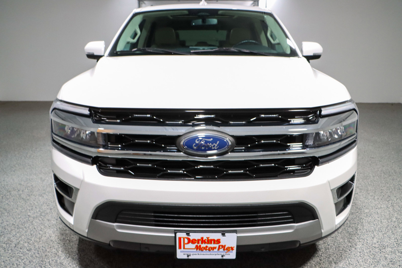 Used 2022 Ford Expedition Limited image 4
