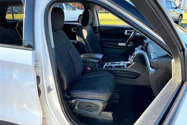 Used 2020 Ford Explorer XLT w/ Comfort Package image 26