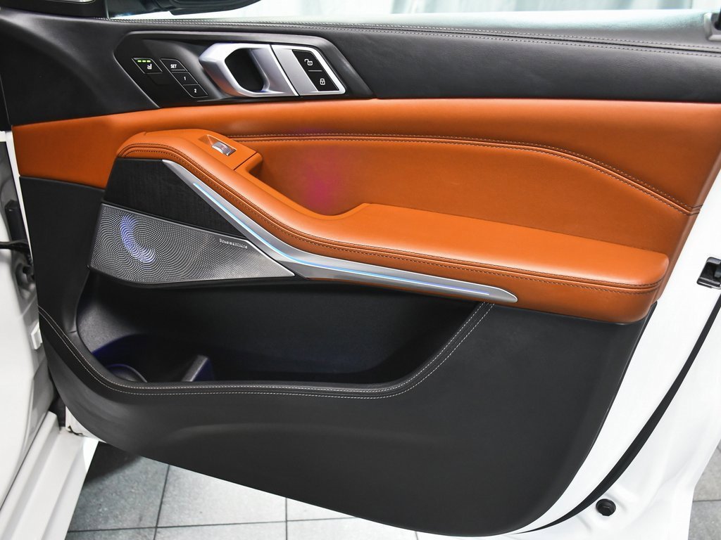 Used 2024 BMW ALPINA XB7 image 21