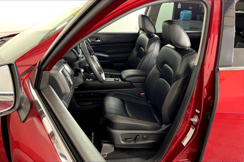 Used 2022 Nissan Pathfinder SL w/ Cargo Package image 35
