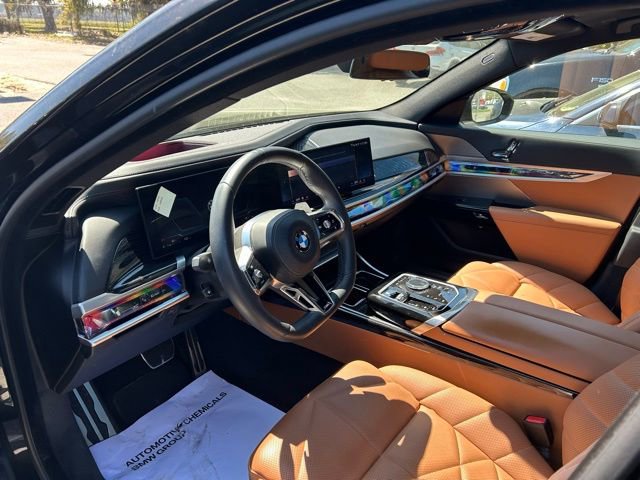 Used 2024 BMW 740i xDrive image 14