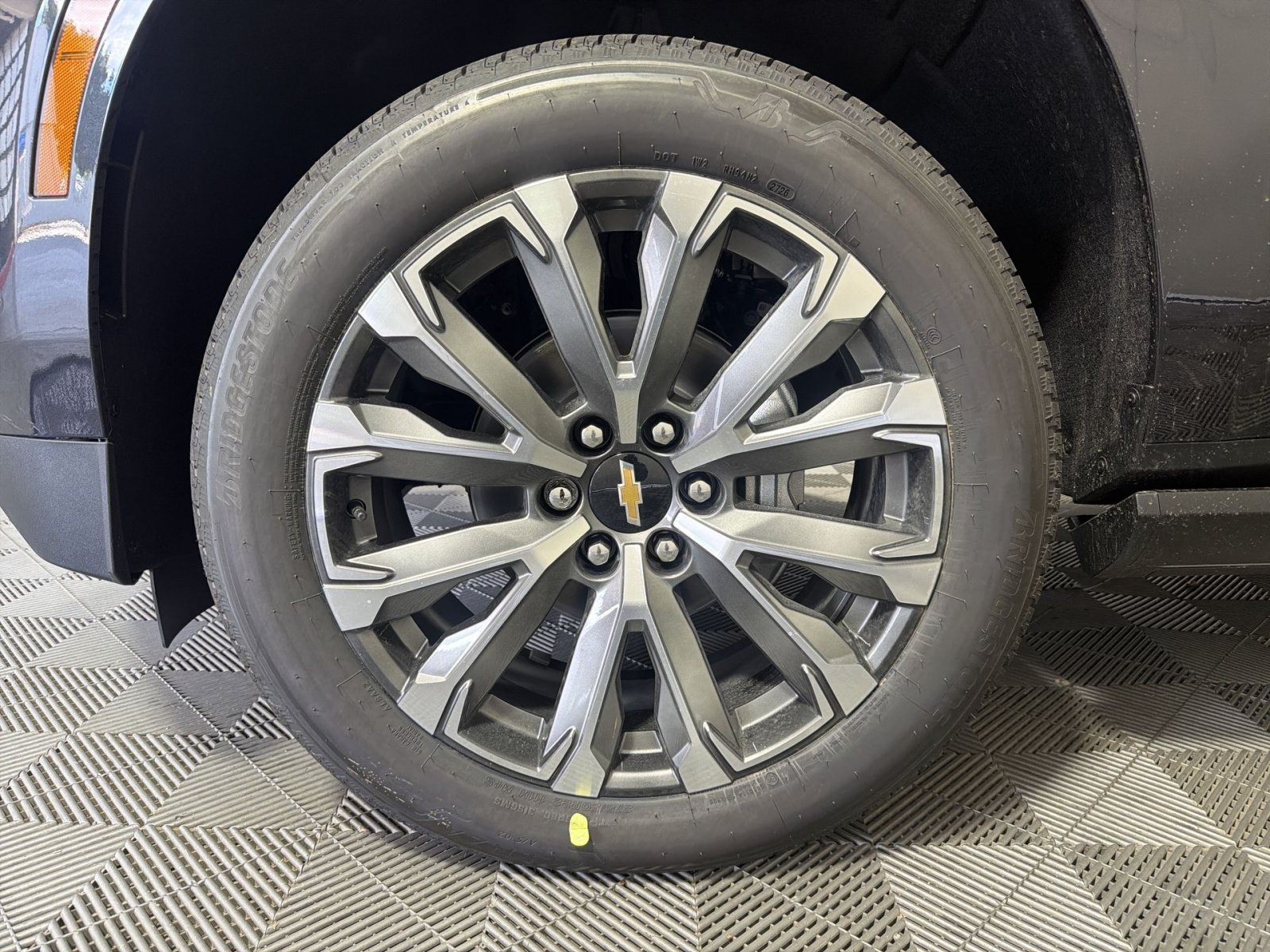 New 2026 Chevrolet Suburban High Country AWD/4WD image 12