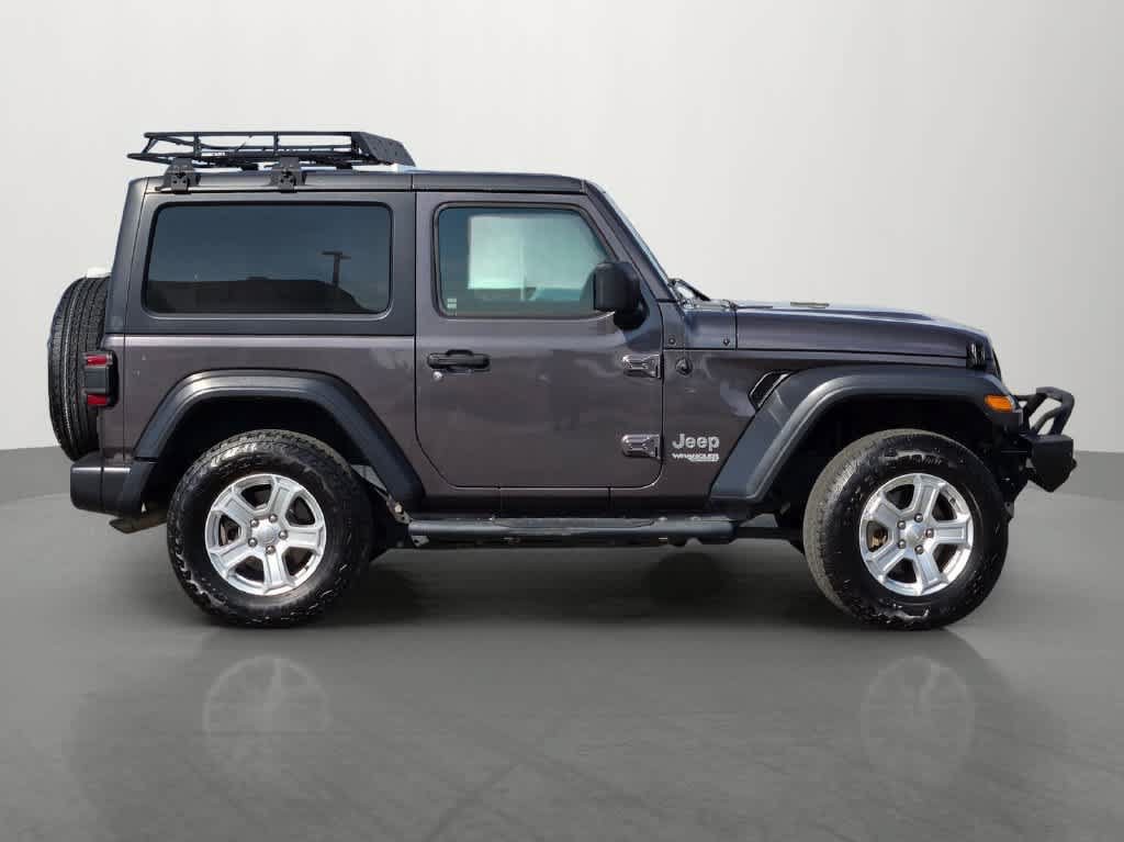 Used 2020 Jeep Wrangler Sport AWD/4WD image 3
