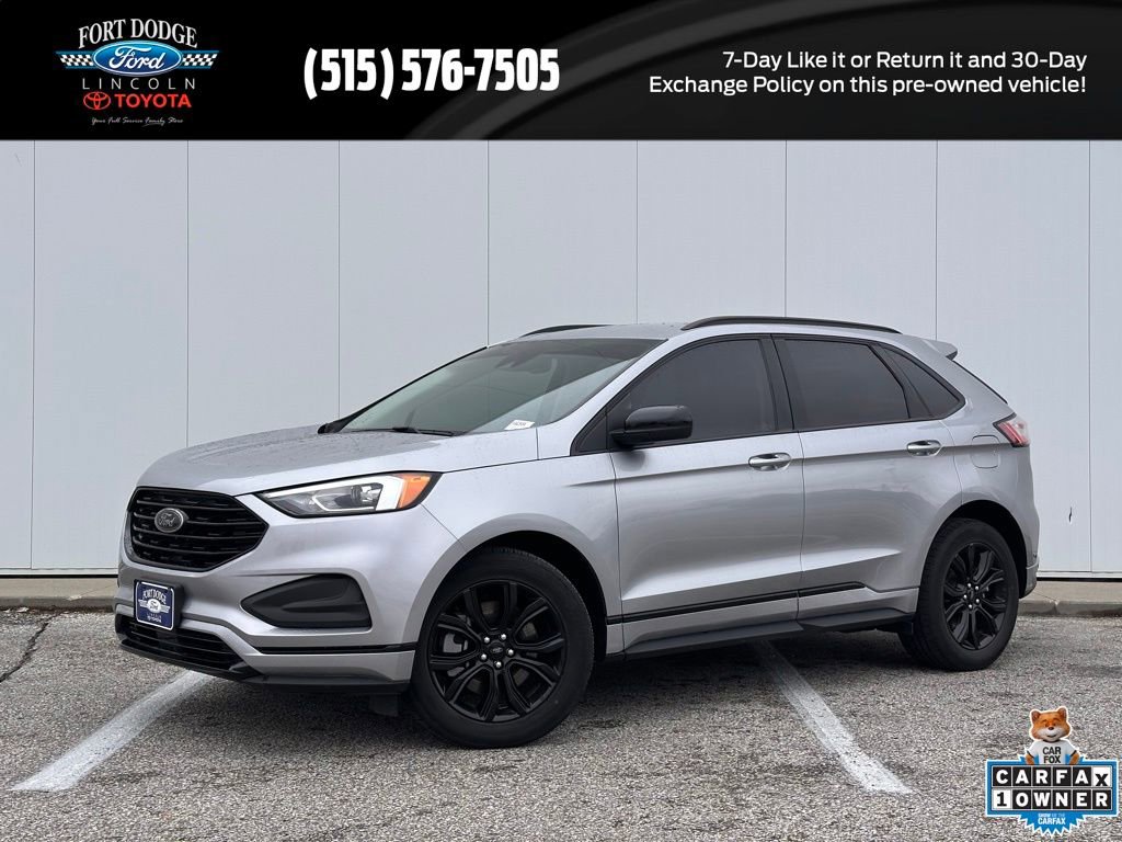 Used 2022 Ford Edge SE w/ Black Appearance Package