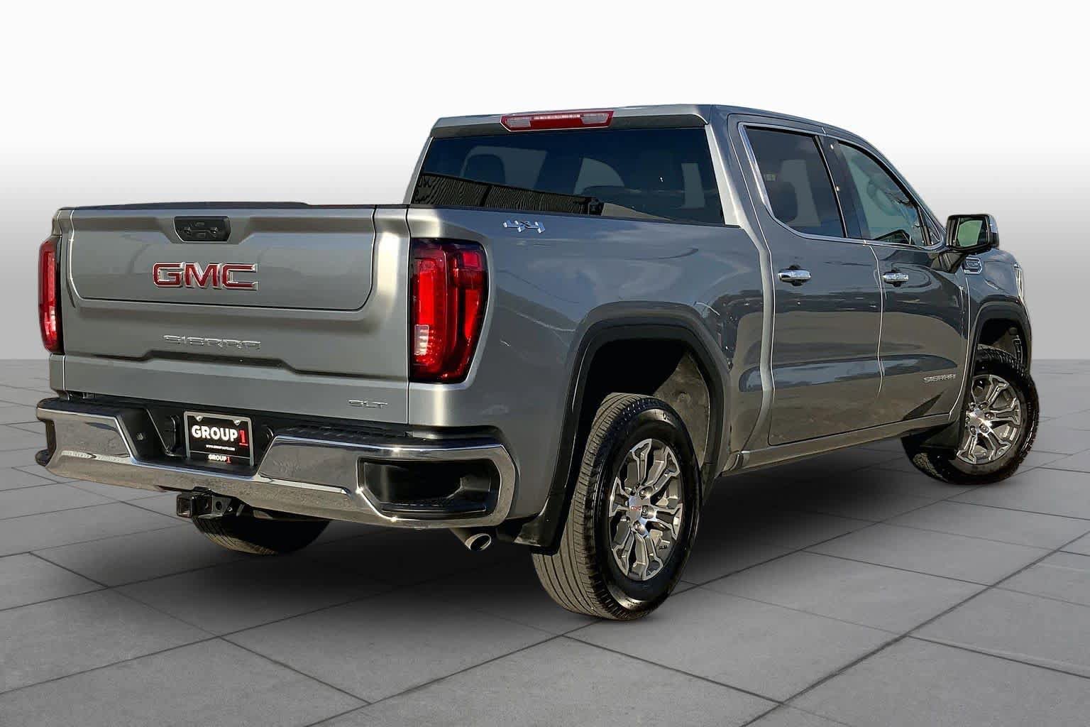 Used 2026 GMC Sierra 1500 SLT AWD/4WD image 13