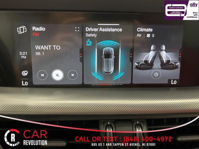 Used 2022 Alfa Romeo Stelvio Veloce image 17