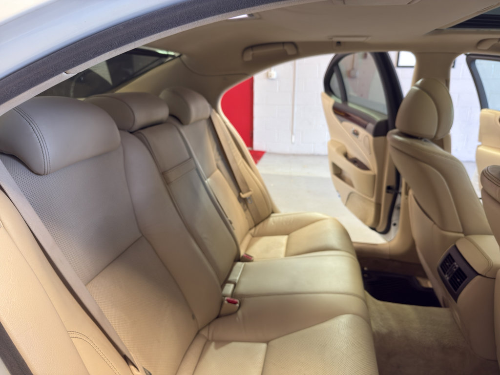 Used 2015 Lexus LS 460 w/ Comfort Package image 25
