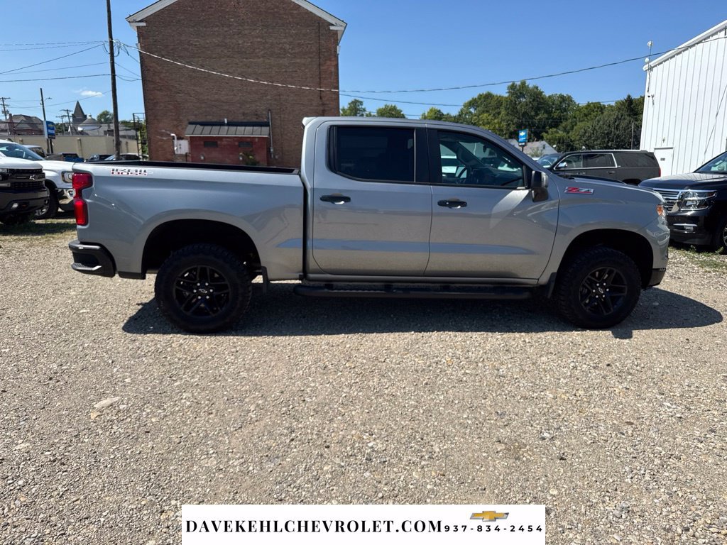 Used 2025 Chevrolet Silverado 1500 LT Trail Boss w/ LT Trail Boss Premium Package AWD/4WD image 7