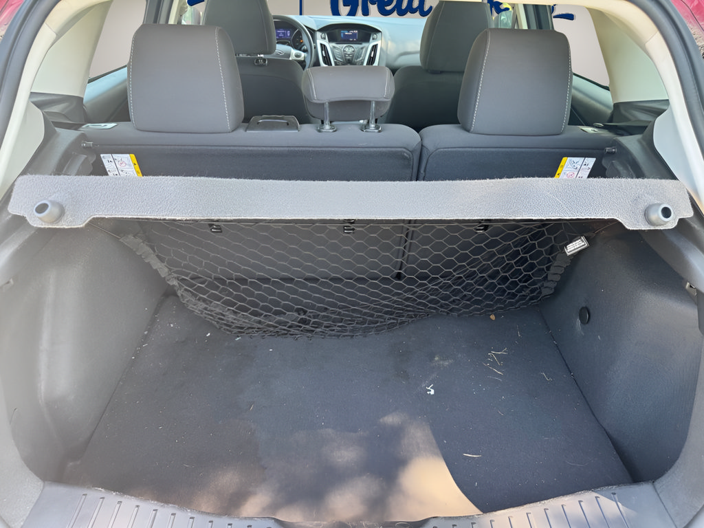Used 2013 Ford Focus SE FWD image 9