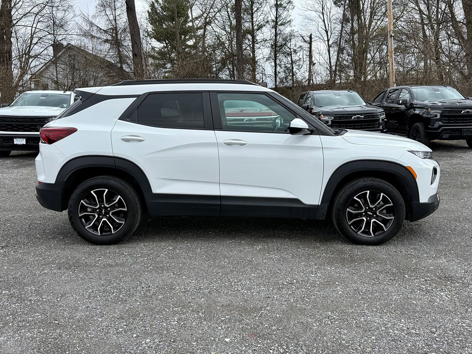 Certified 2023 Chevrolet TrailBlazer ACTIV w/ Convenience Package image 5