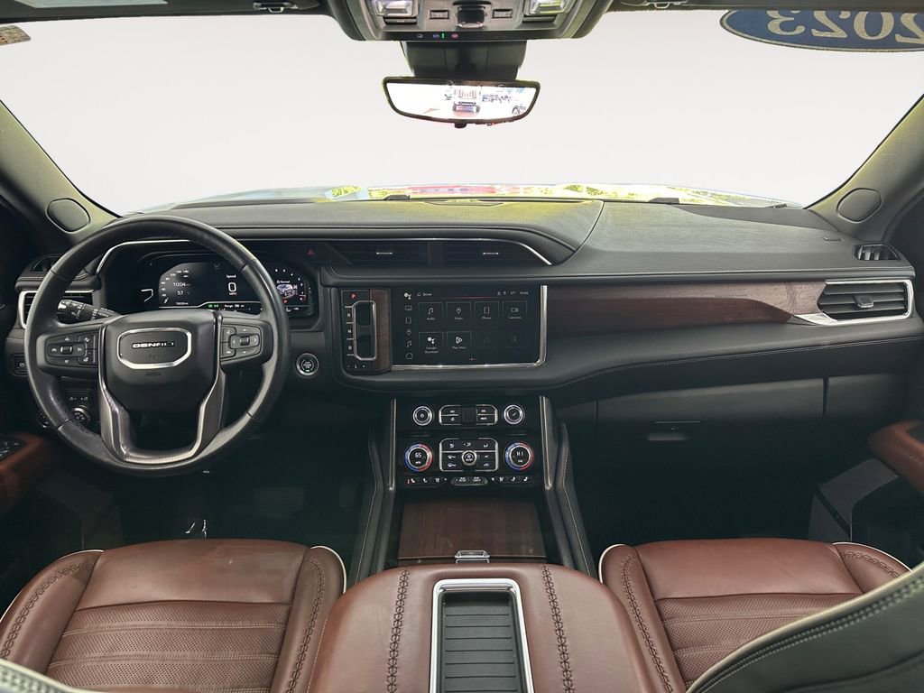 Used 2023 GMC Yukon Denali Ultimate image 10