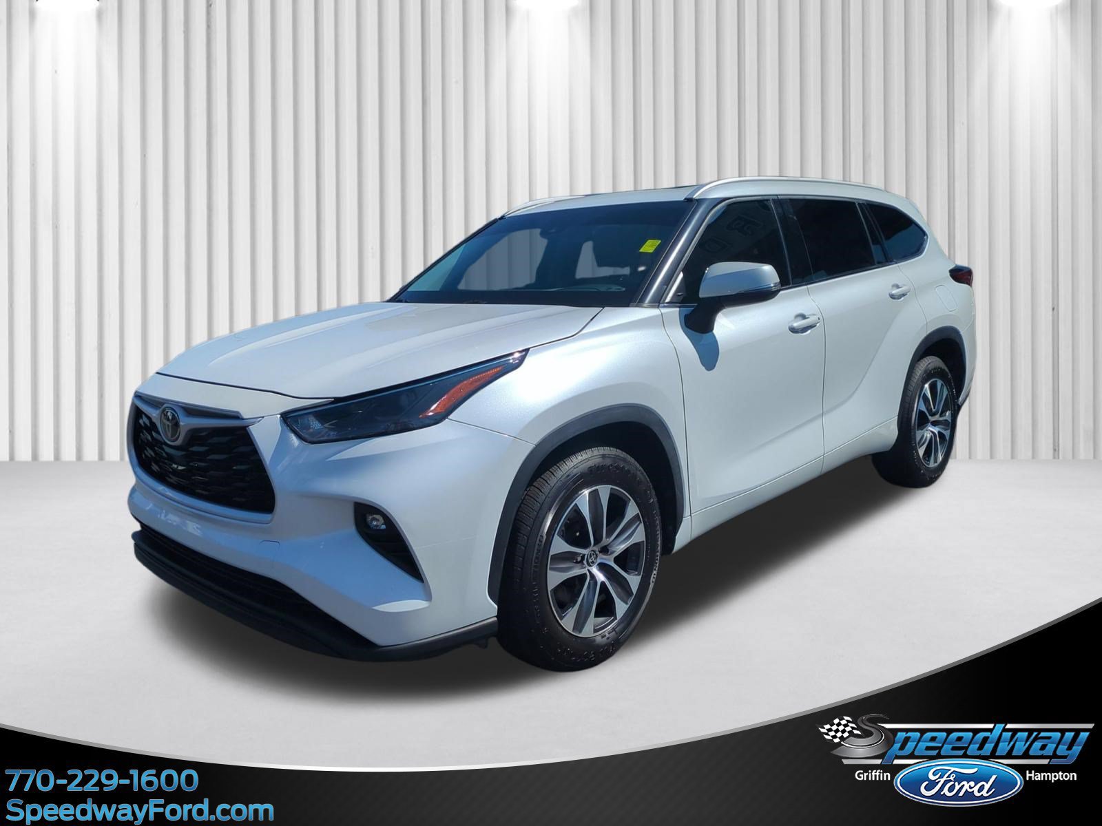 Used 2022 Toyota Highlander XLE