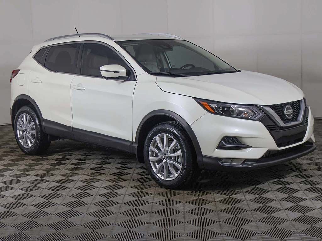 Used 2022 Nissan Rogue Sport SV w/ Technology Package AWD/4WD image 2