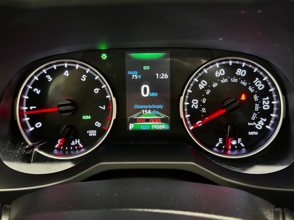 Used 2019 Toyota RAV4 XLE w/ Convenience Package FWD image 12