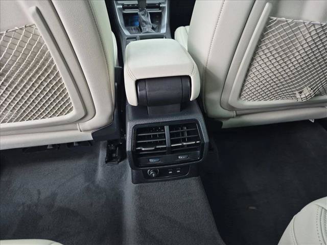 Used 2025 Audi Q3 2.0T Premium Plus w/ Premium Plus Package AWD/4WD image 19