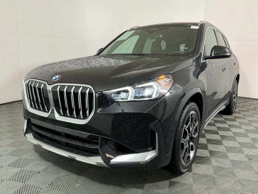 Certified 2025 BMW X1 xDrive28i w/ Convenience Package AWD/4WD image 2
