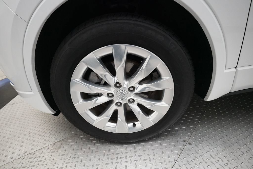 Used 2017 Buick Envision Essence FWD image 27