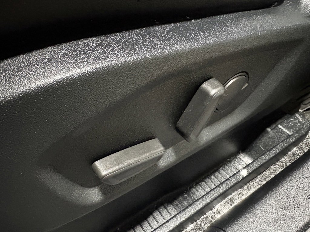 Used 2020 Ford Edge SEL w/ Convenience Package image 19