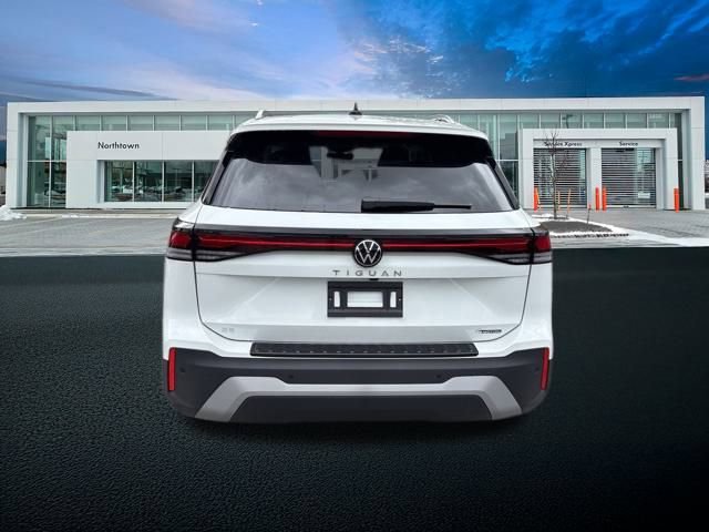 New 2025 Volkswagen Tiguan SE AWD/4WD image 5