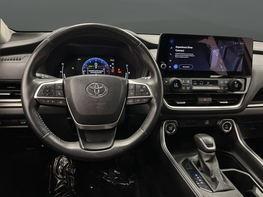 Used 2024 Toyota Grand Highlander XLE image 5