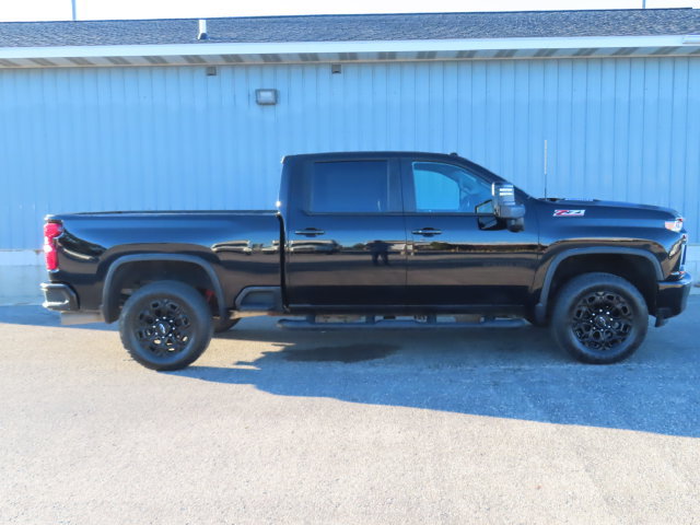 Used 2023 Chevrolet Silverado 2500 LT w/ True North Edition AWD/4WD image 3