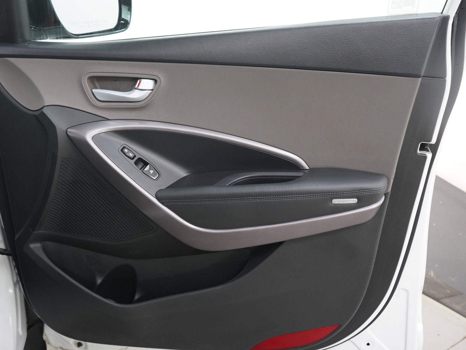 Used 2015 Hyundai Santa Fe Sport FWD image 12