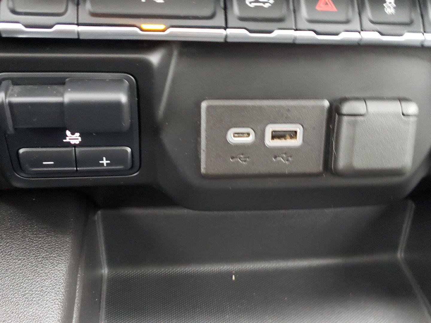 Certified 2022 Chevrolet Silverado 1500 LT Trail Boss w/ LT Trail Boss Premium Package image 19