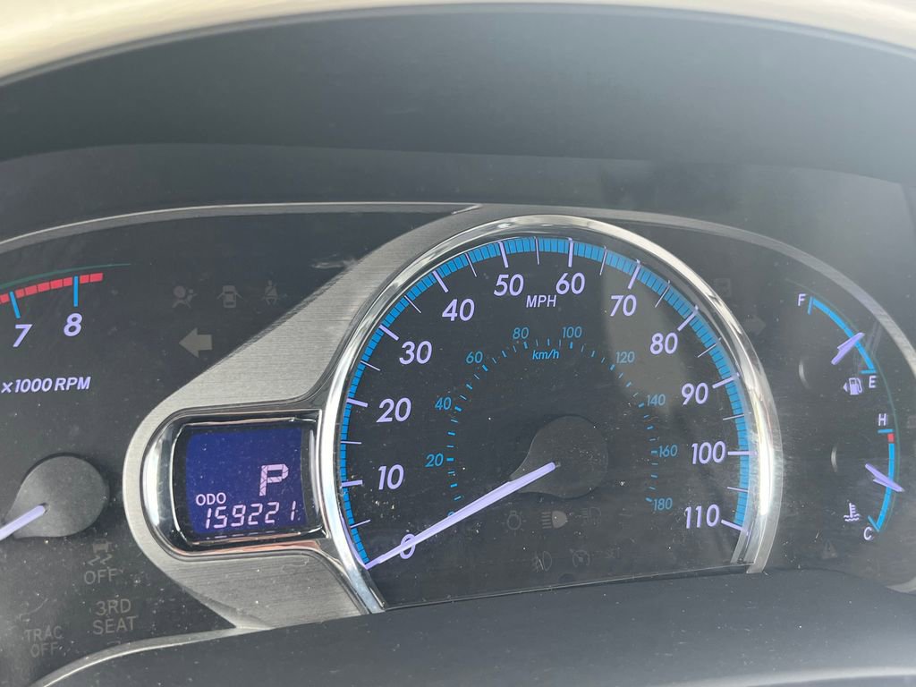 Used 2014 Toyota Sienna XLE FWD image 28