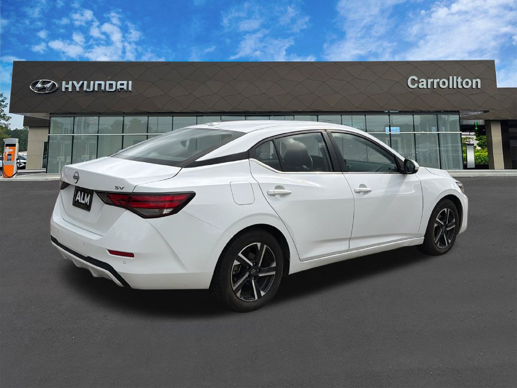 Used 2024 Nissan Sentra SV FWD image 5