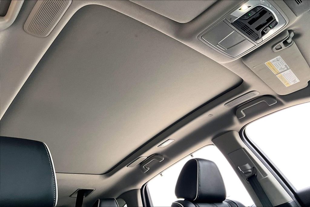 Certified 2025 Acura MDX w/ Advance Package image 21