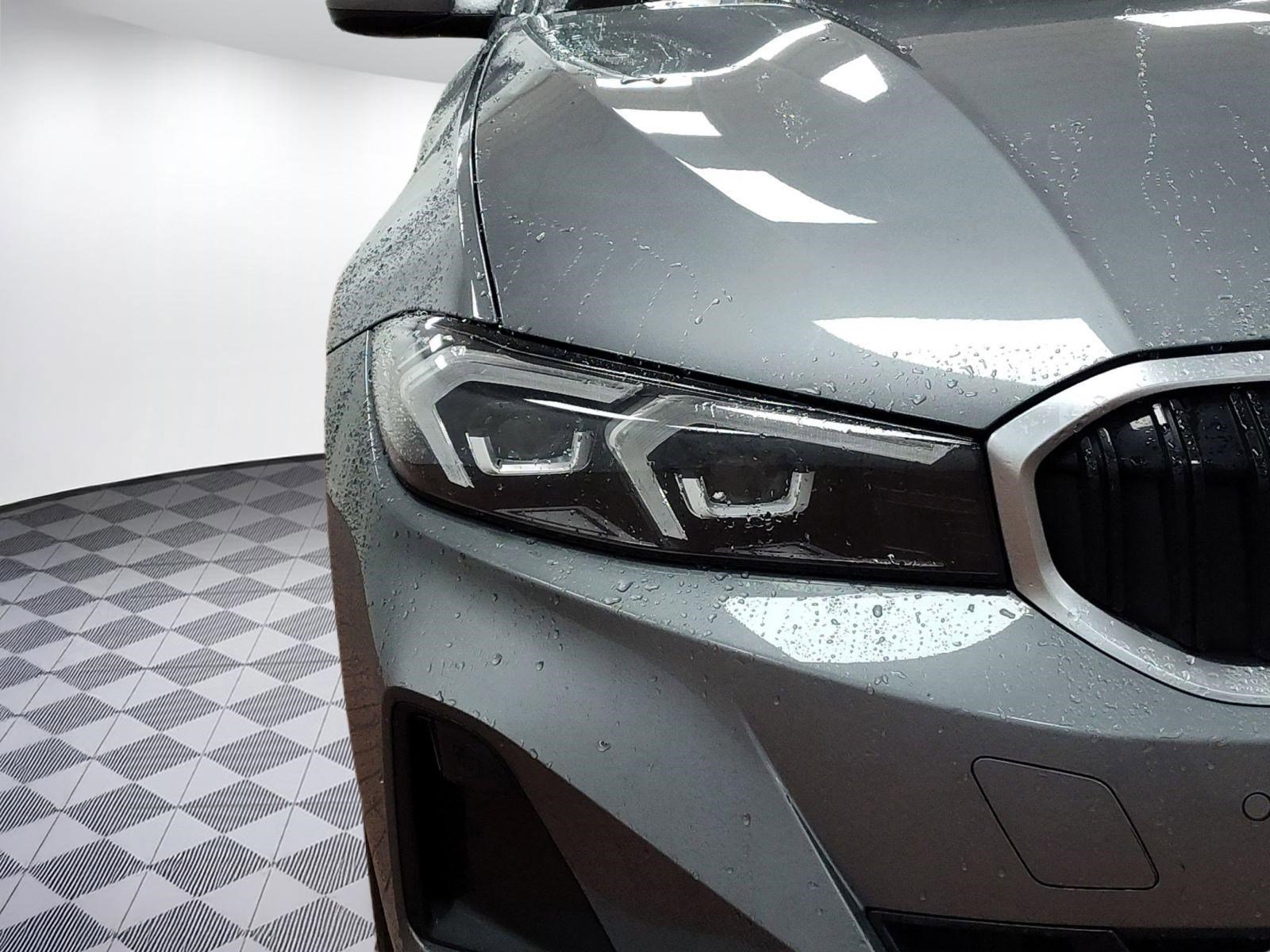 Used 2023 BMW 330i xDrive 330i xDrive w/ Premium Package image 8