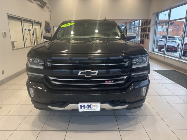 Used 2017 Chevrolet Silverado 1500 LTZ image 2