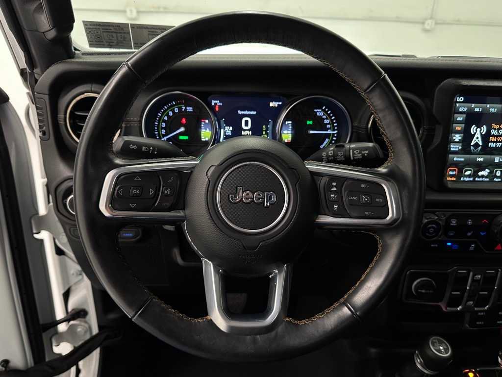 Used 2021 Jeep Wrangler Unlimited Sahara image 25