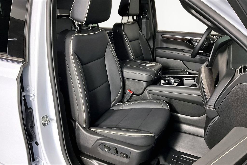 Certified 2026 Chevrolet Tahoe Premier w/ Sun And Tow Package image 29