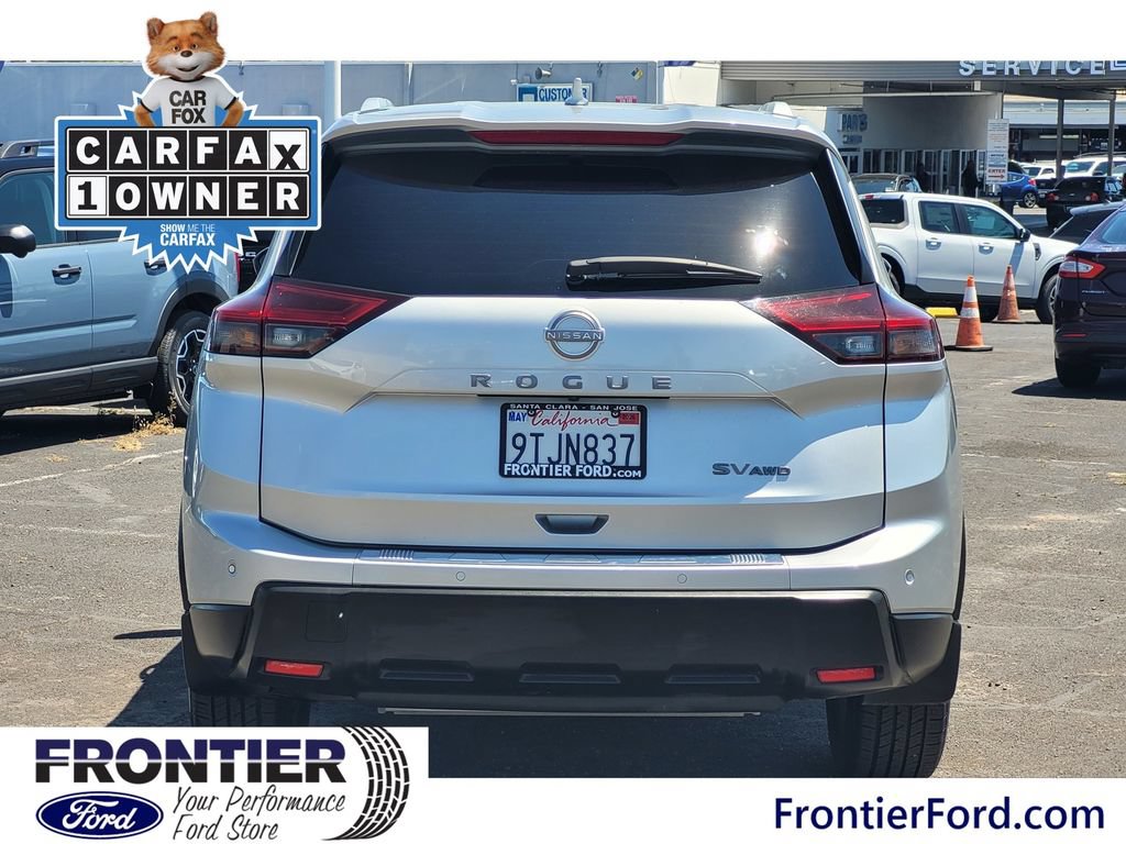 Used 2024 Nissan Rogue SV w/ SV Premium Package AWD/4WD image 5