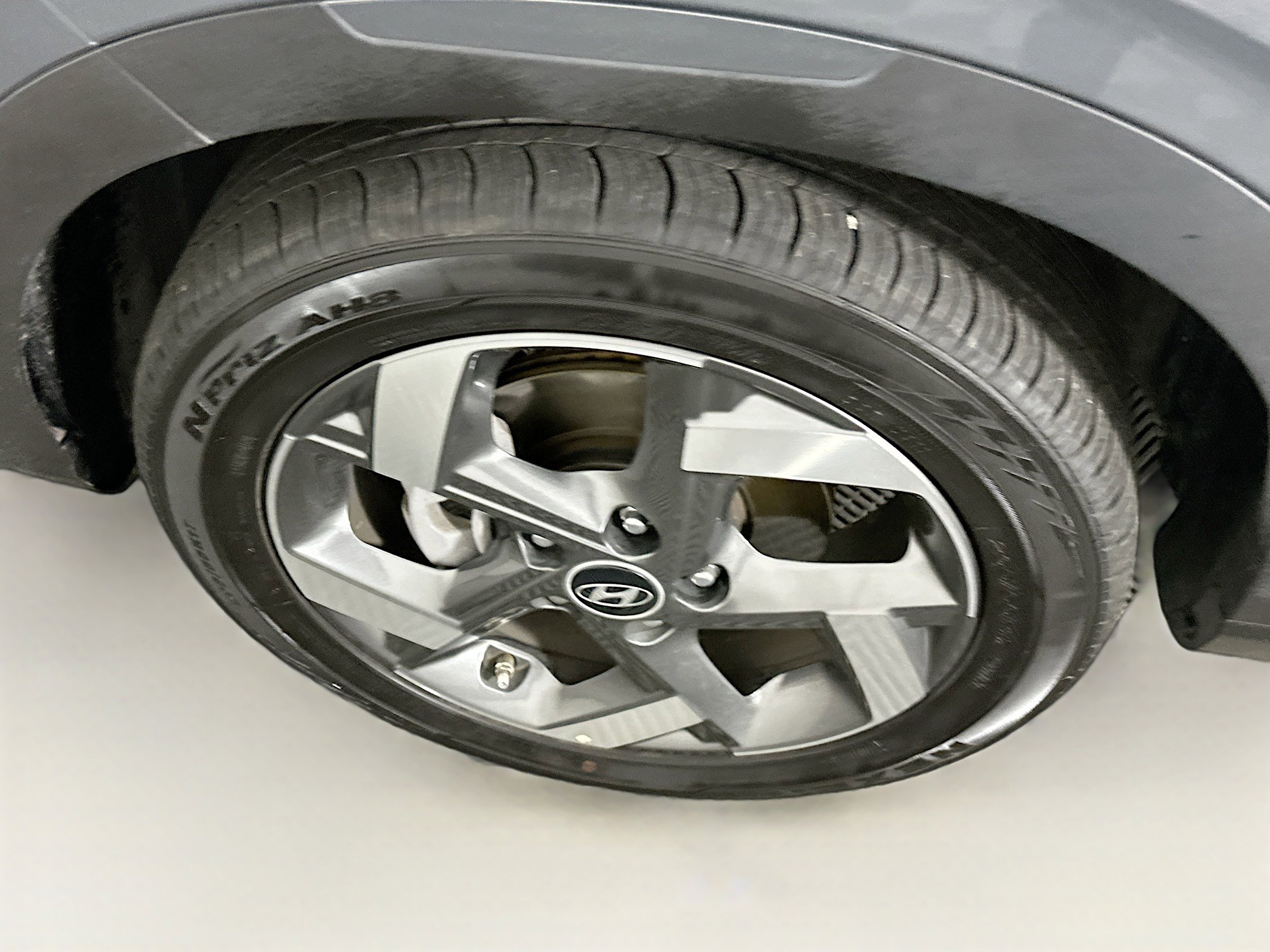 Used 2025 Hyundai Venue Limited image 11