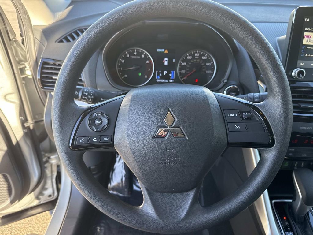 Used 2025 Mitsubishi Eclipse Cross LE image 39