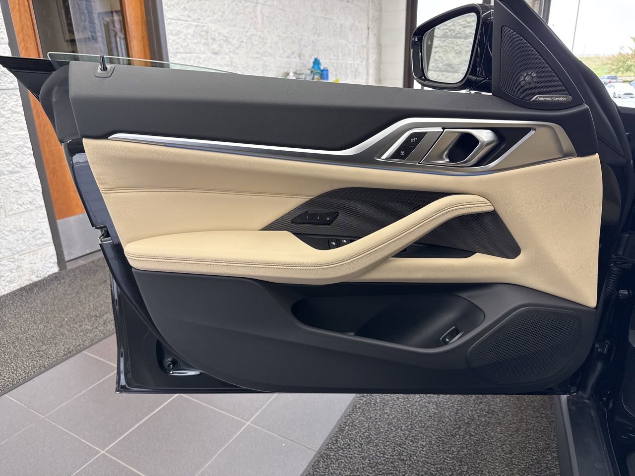 New 2025 BMW i4 xDrive40i image 39