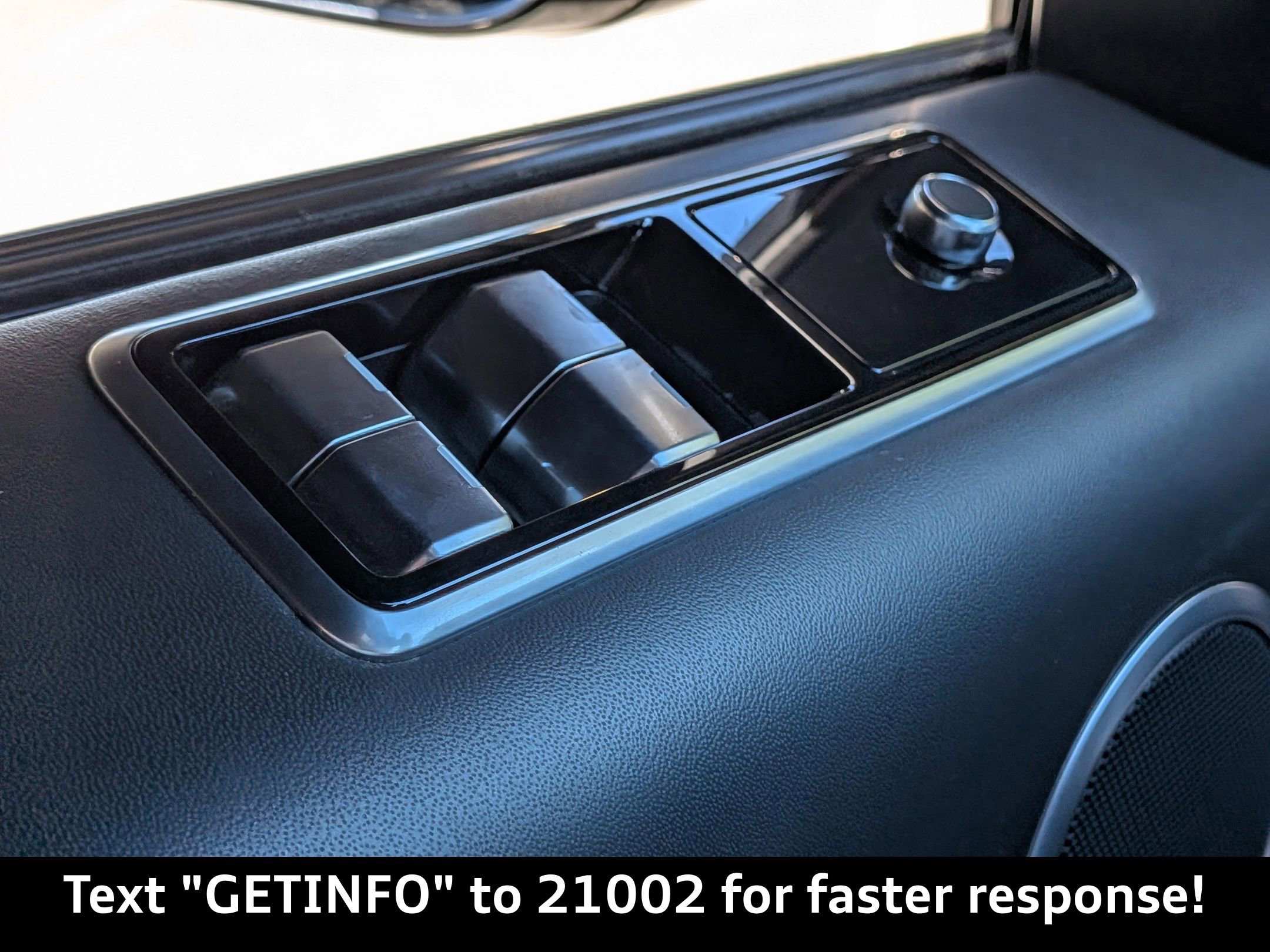 Used 2021 Land Rover Range Rover Sport SVR image 29