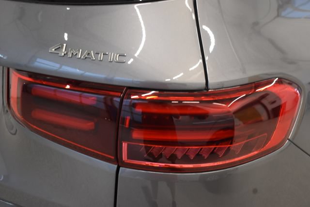 New 2026 Mercedes-Benz GLB 250 4MATIC image 12