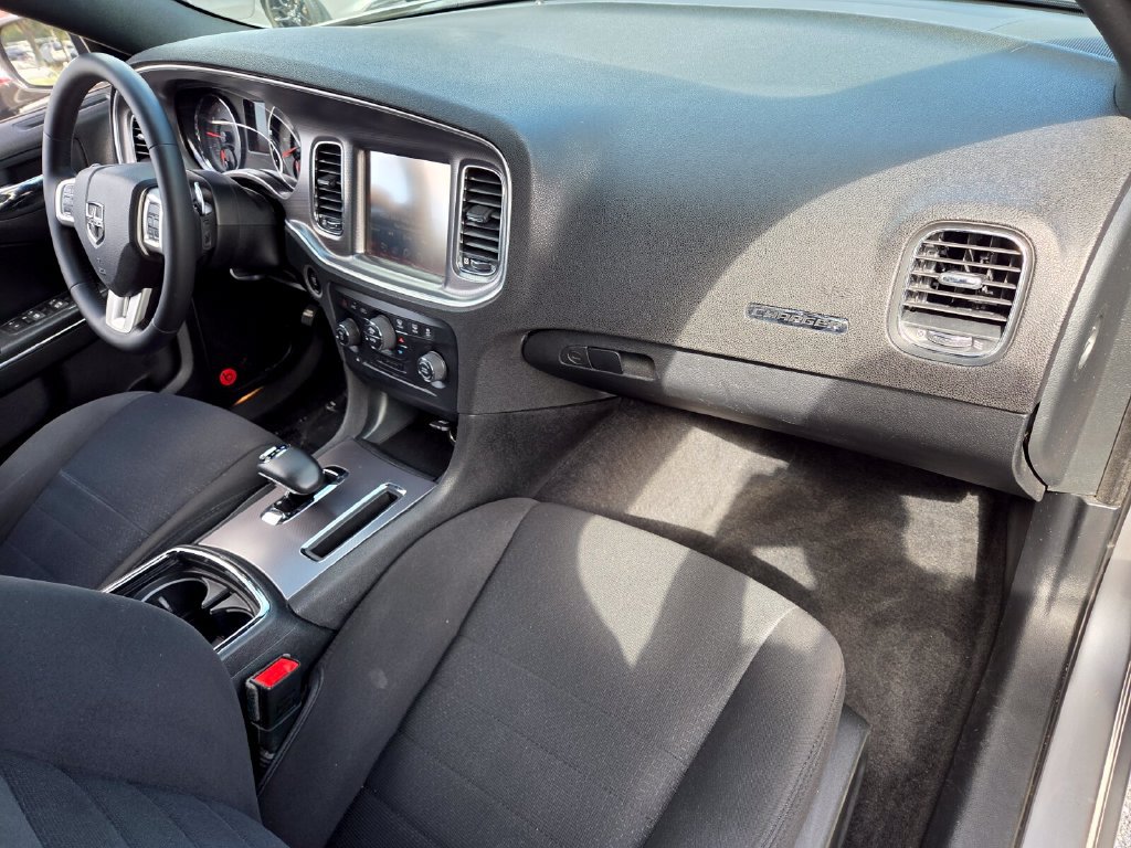 Used 2014 Dodge Charger SXT w/ Blacktop Package RWD image 17