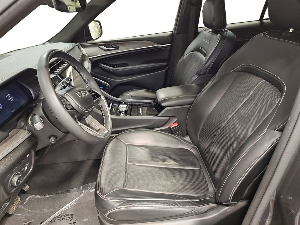 Used 2022 Jeep Grand Cherokee Overland image 10