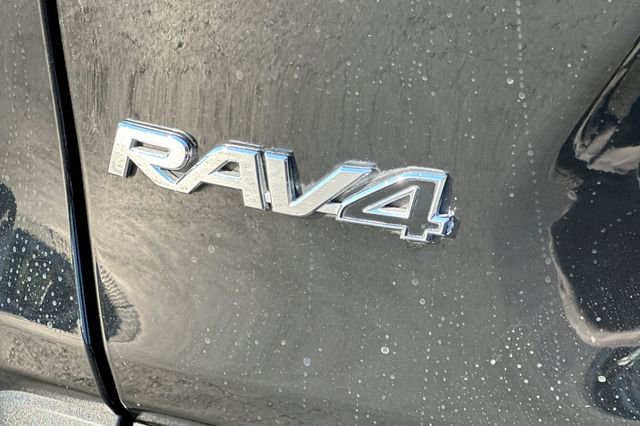Used 2024 Toyota RAV4 LE image 25