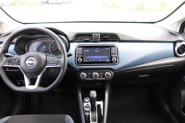 Used 2025 Nissan Versa SV FWD image 14
