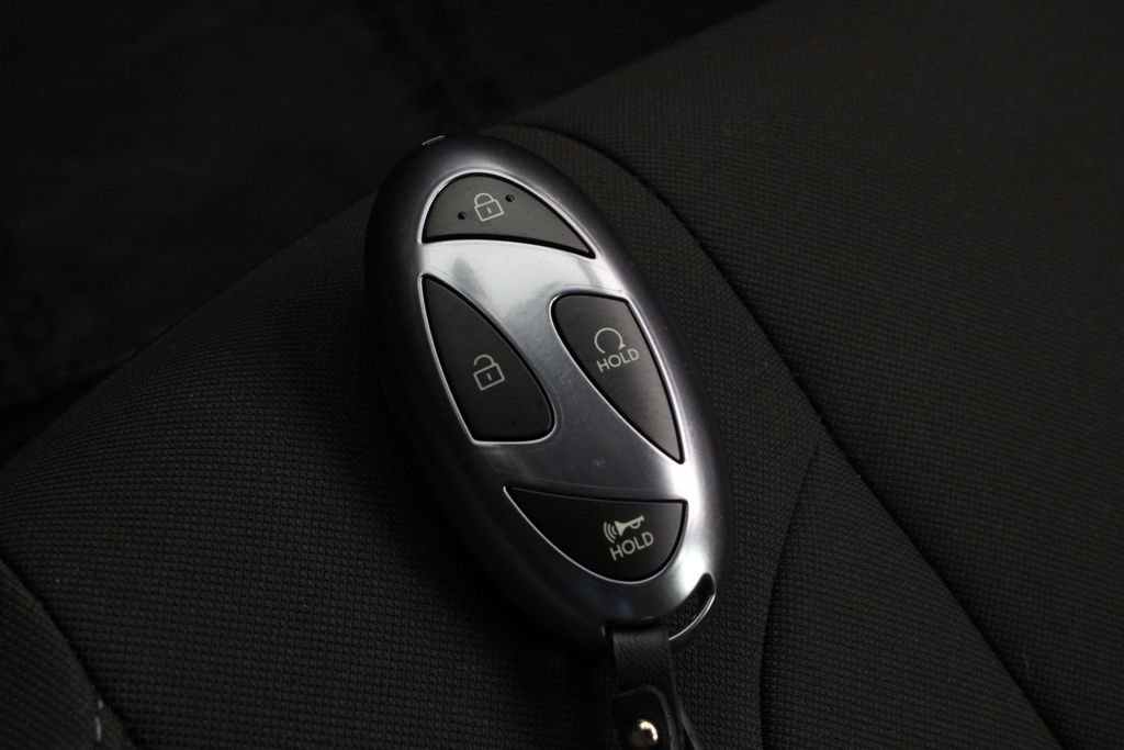 Certified 2026 Hyundai Elantra Sport FWD image 30