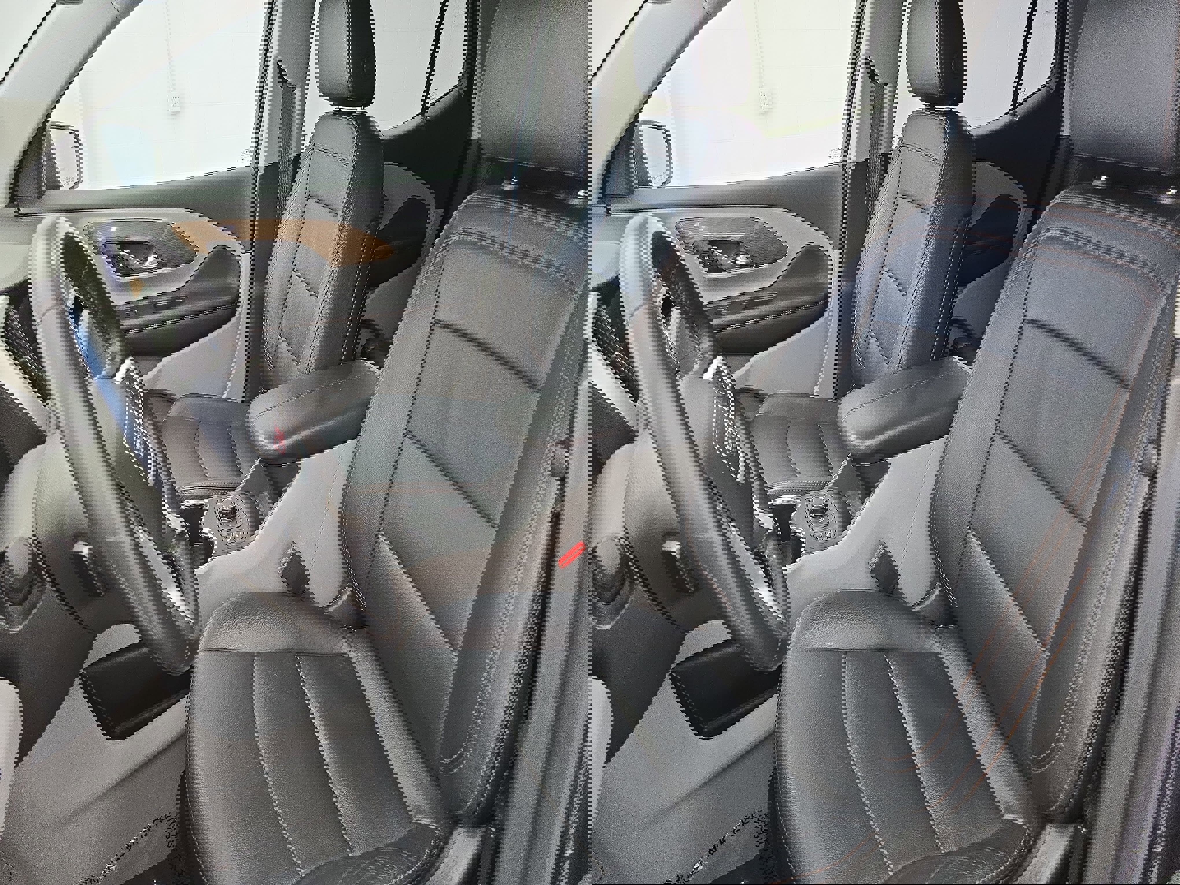 Used 2019 GMC Terrain SLE w/ Driver Convenience Package image 15